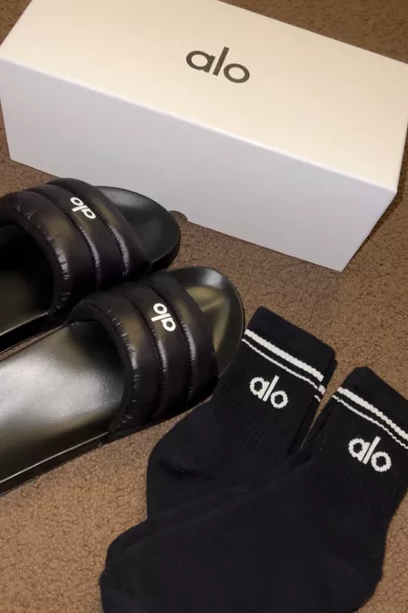 D681G Alo Yoga Thick-soled slippers 42$ gallery