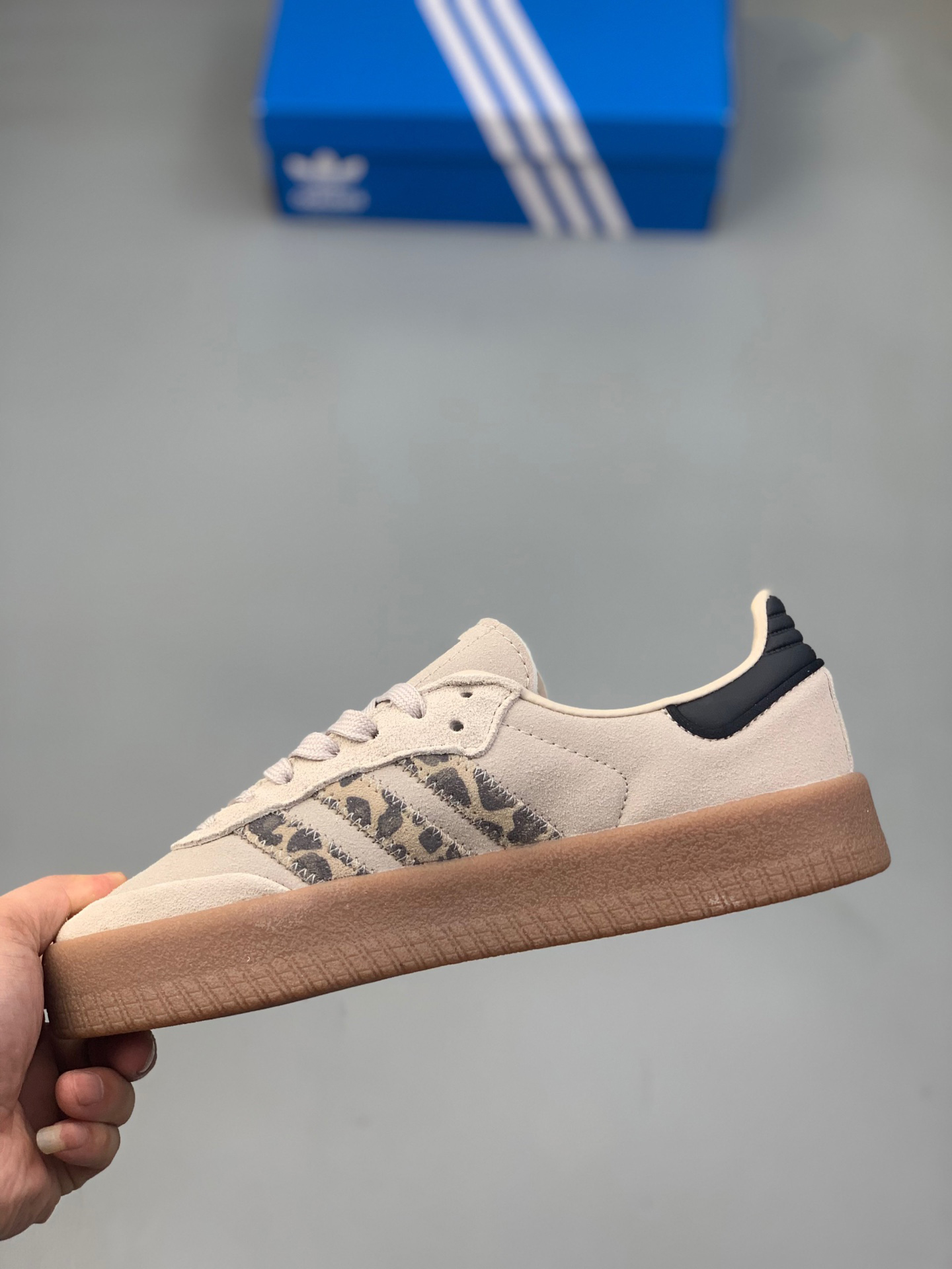 D703G Adidas Originals Sambae W 49$ gallery
