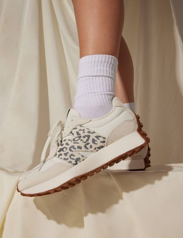 D710G New Balance NB327 $52 gallery