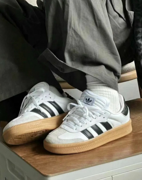G116Z Adidas Samba XLG $47 gallery