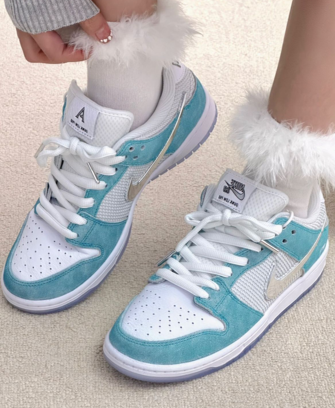 G136Z Nike SB Dunk Low $48 gallery