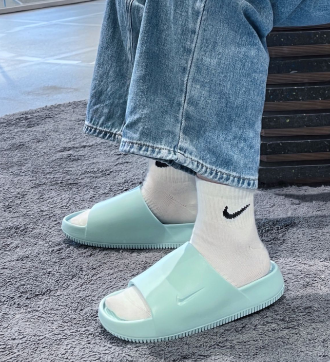 G142Z Nike calm Benassi slide $31 gallery