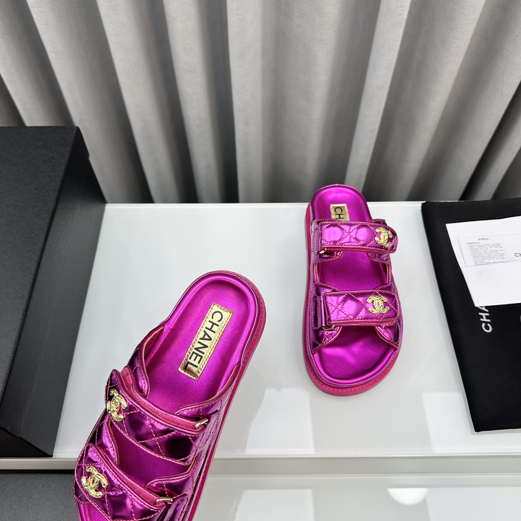 G149Z Chanel sandals $88 gallery