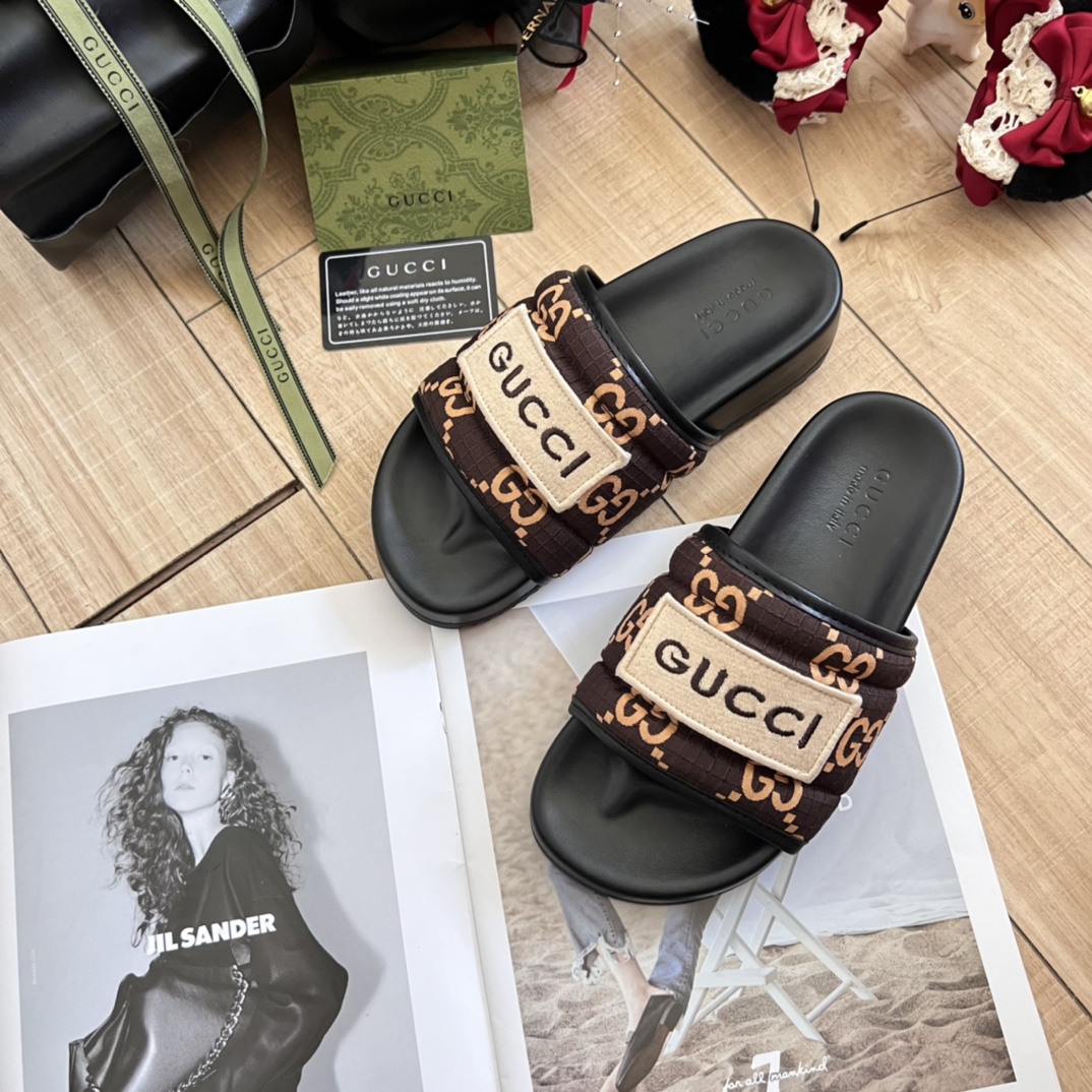 G159Z GUCCI slippers $38 gallery