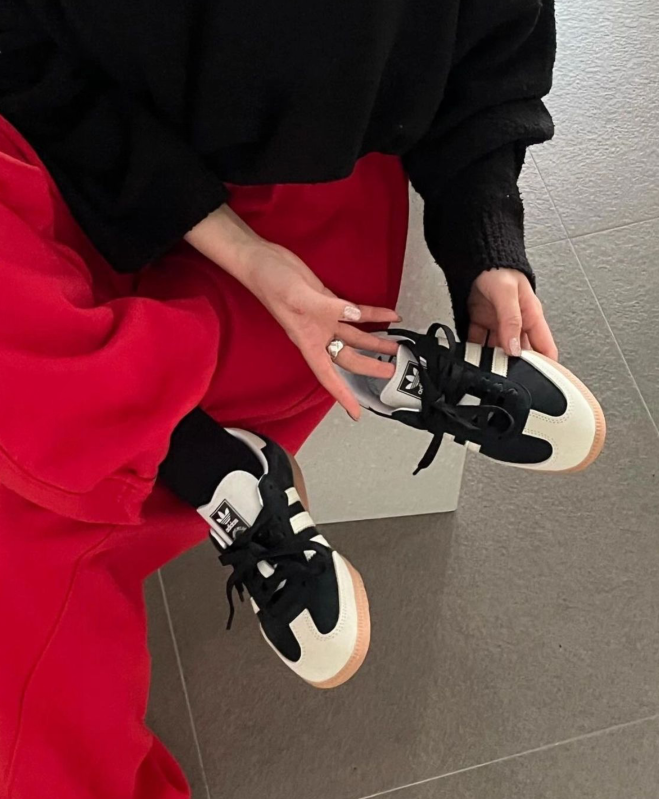 G166Z Adidas Velosamba $47 gallery