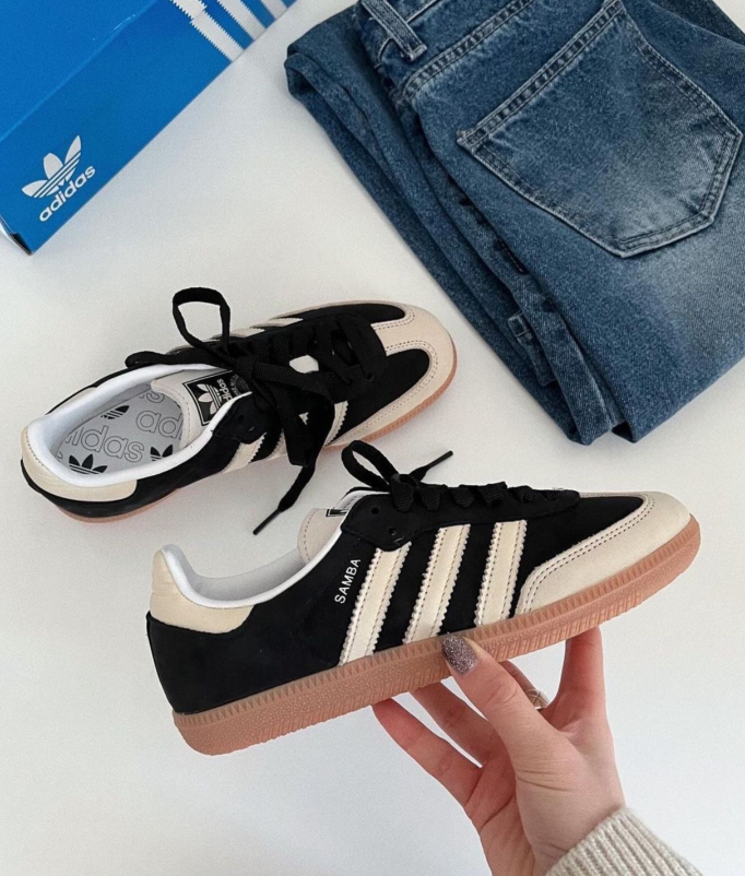 G166Z Adidas Velosamba $47 gallery