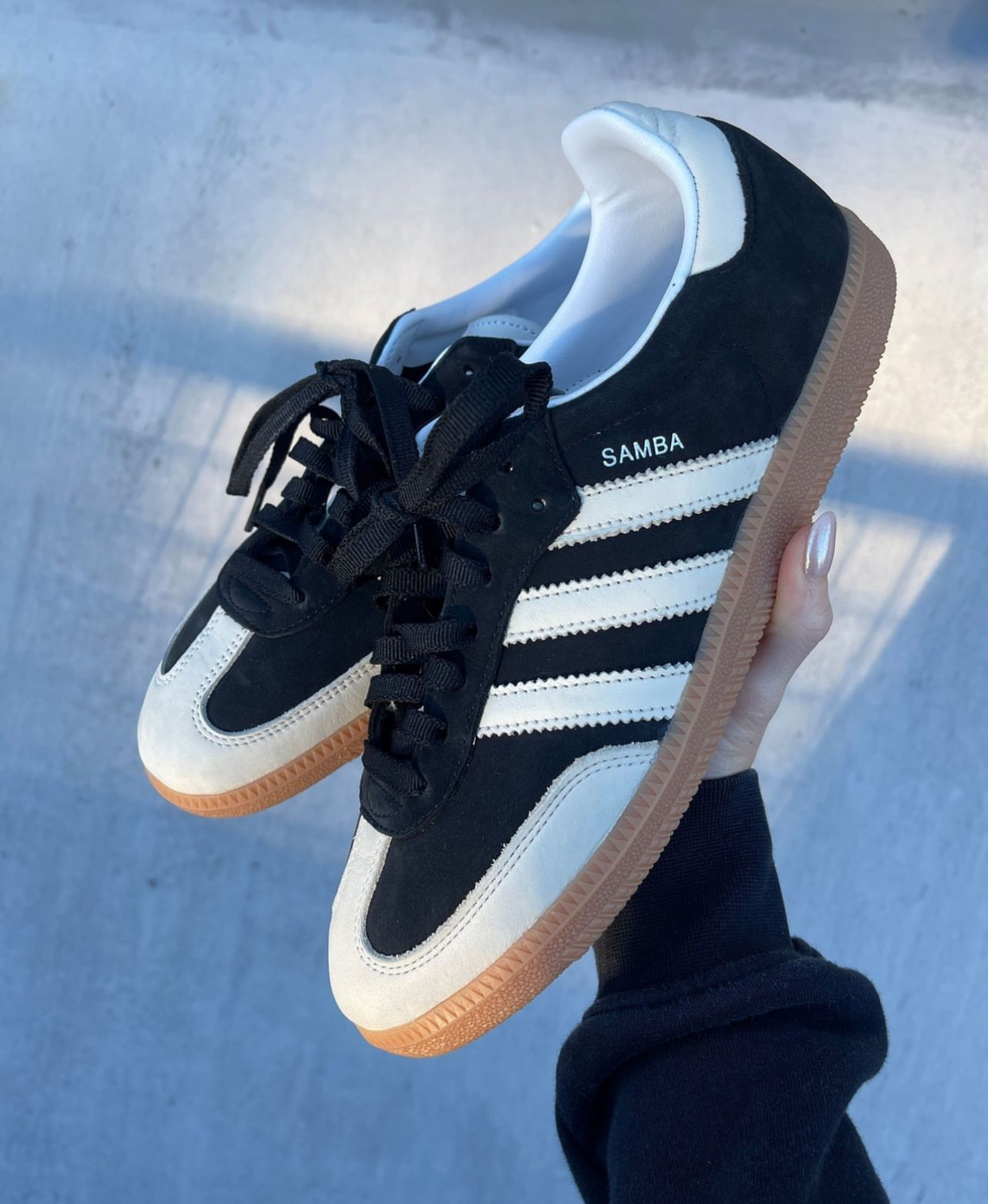 G166Z Adidas Velosamba $47 gallery