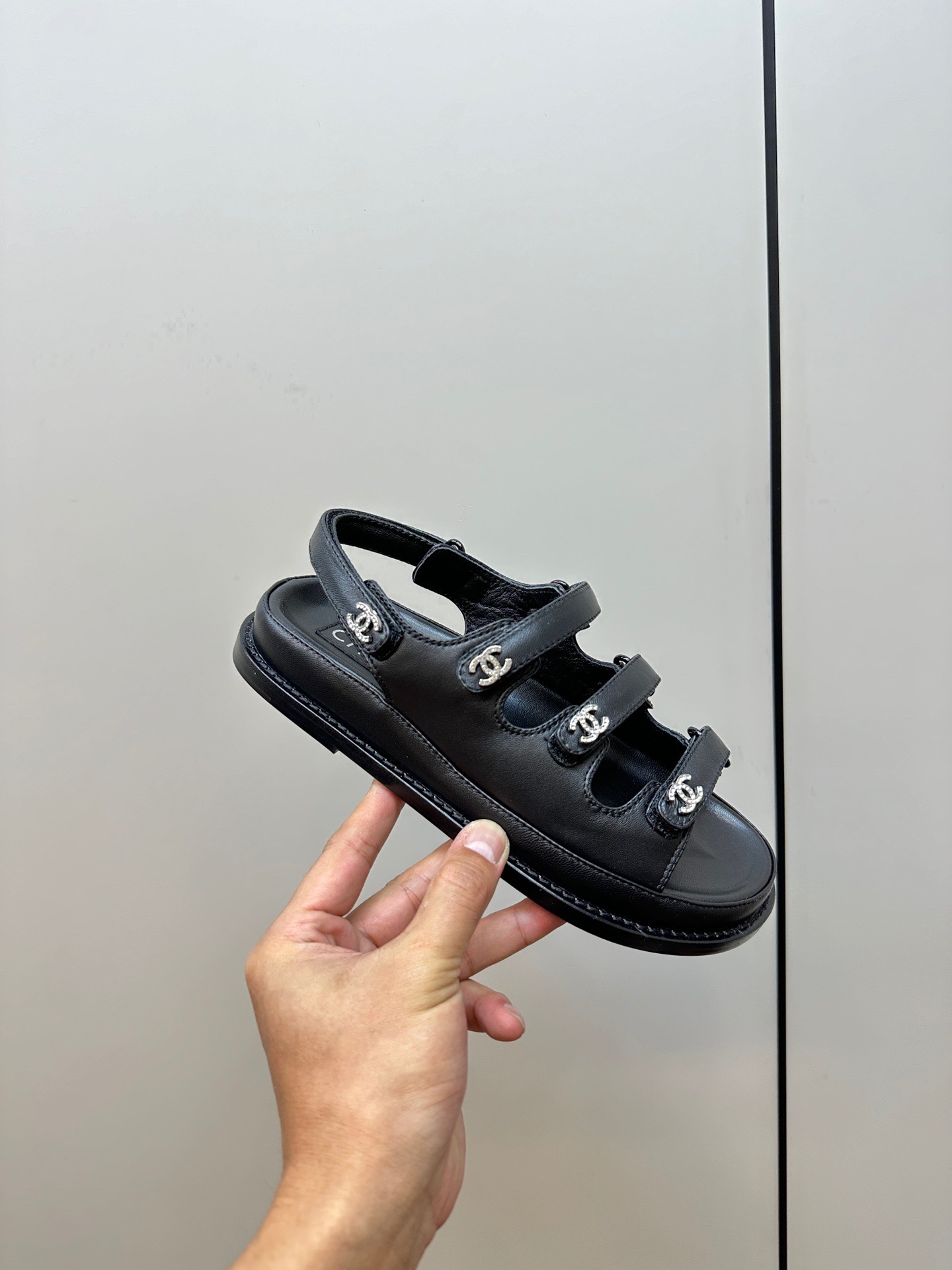 G194Z CHANEL Sandals $75 gallery