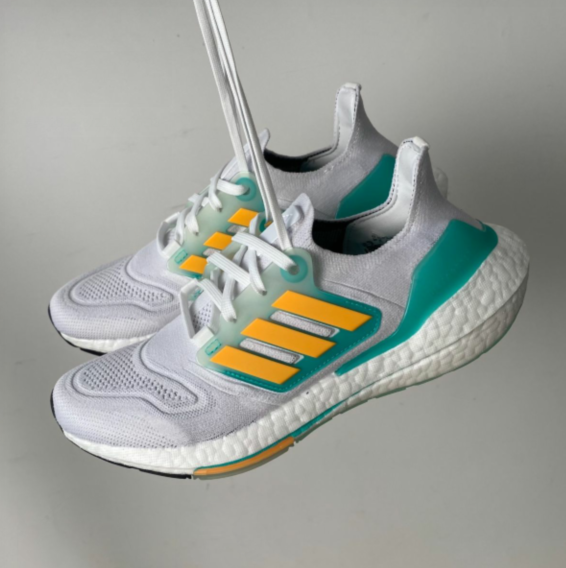 G22Z Adidas ultra boost ub7.0 2022 $48 gallery