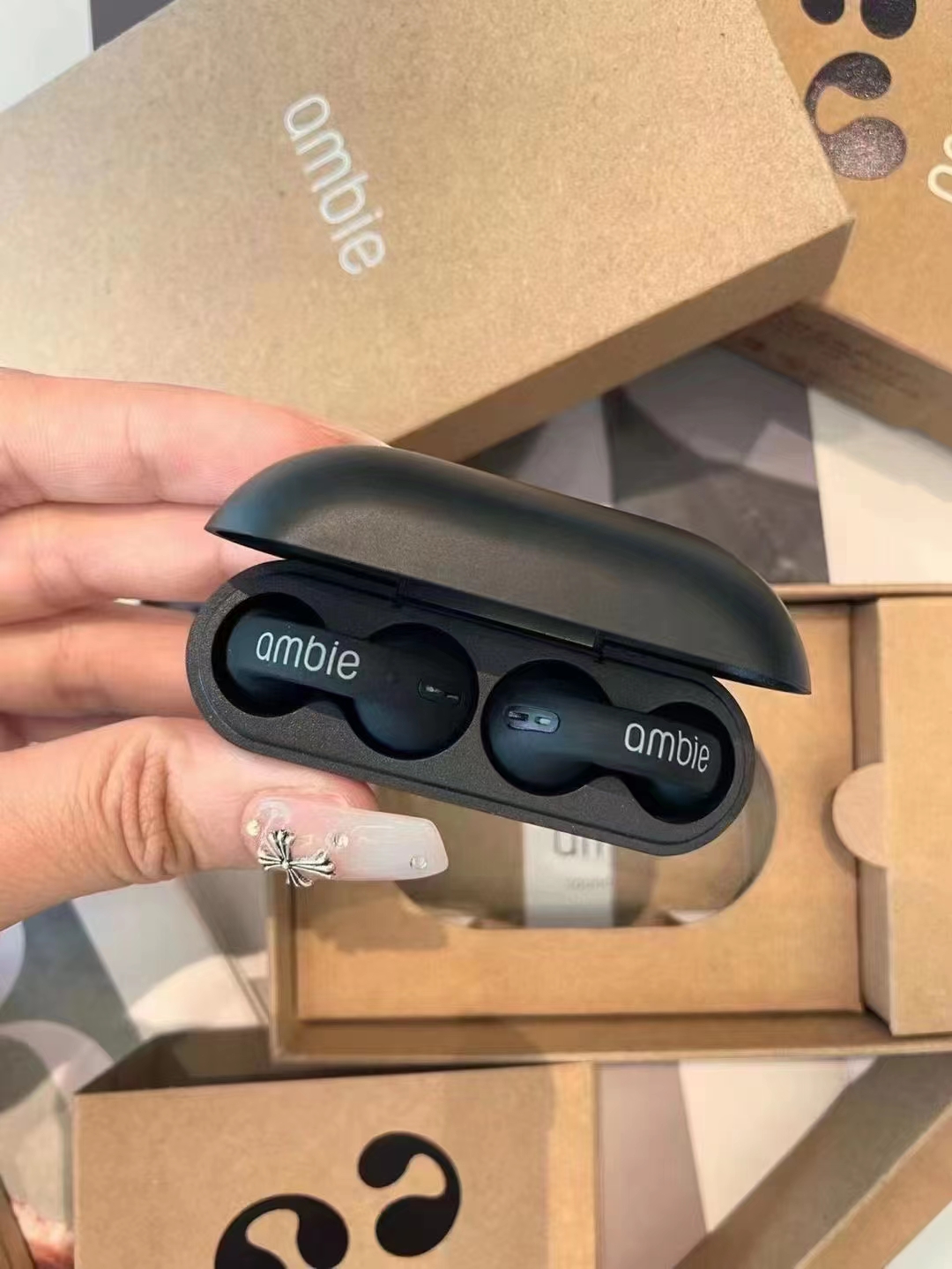 G9Z SONY Ambie Bluetooth headset $38 gallery