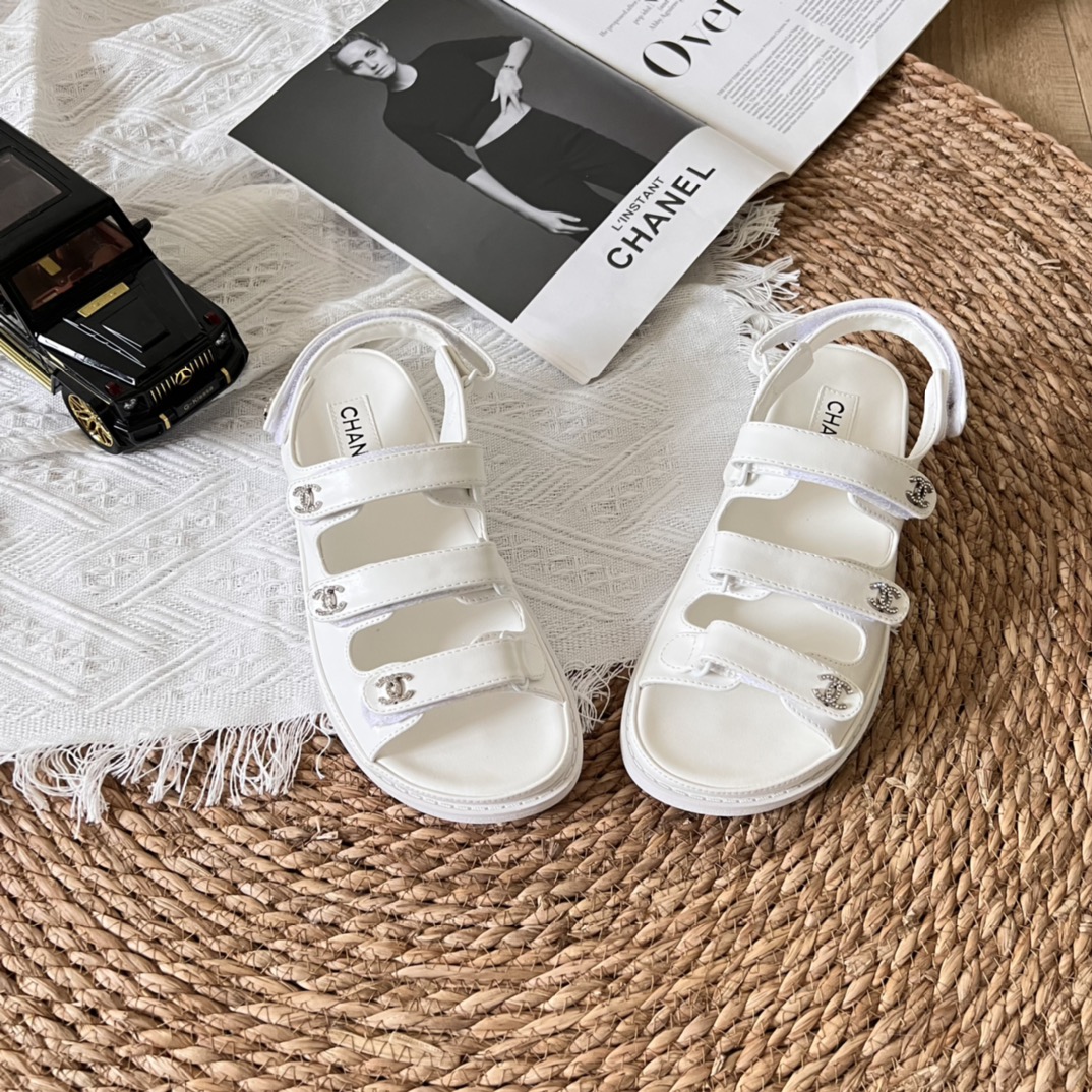HZ027 Chanel sandals 48$ gallery