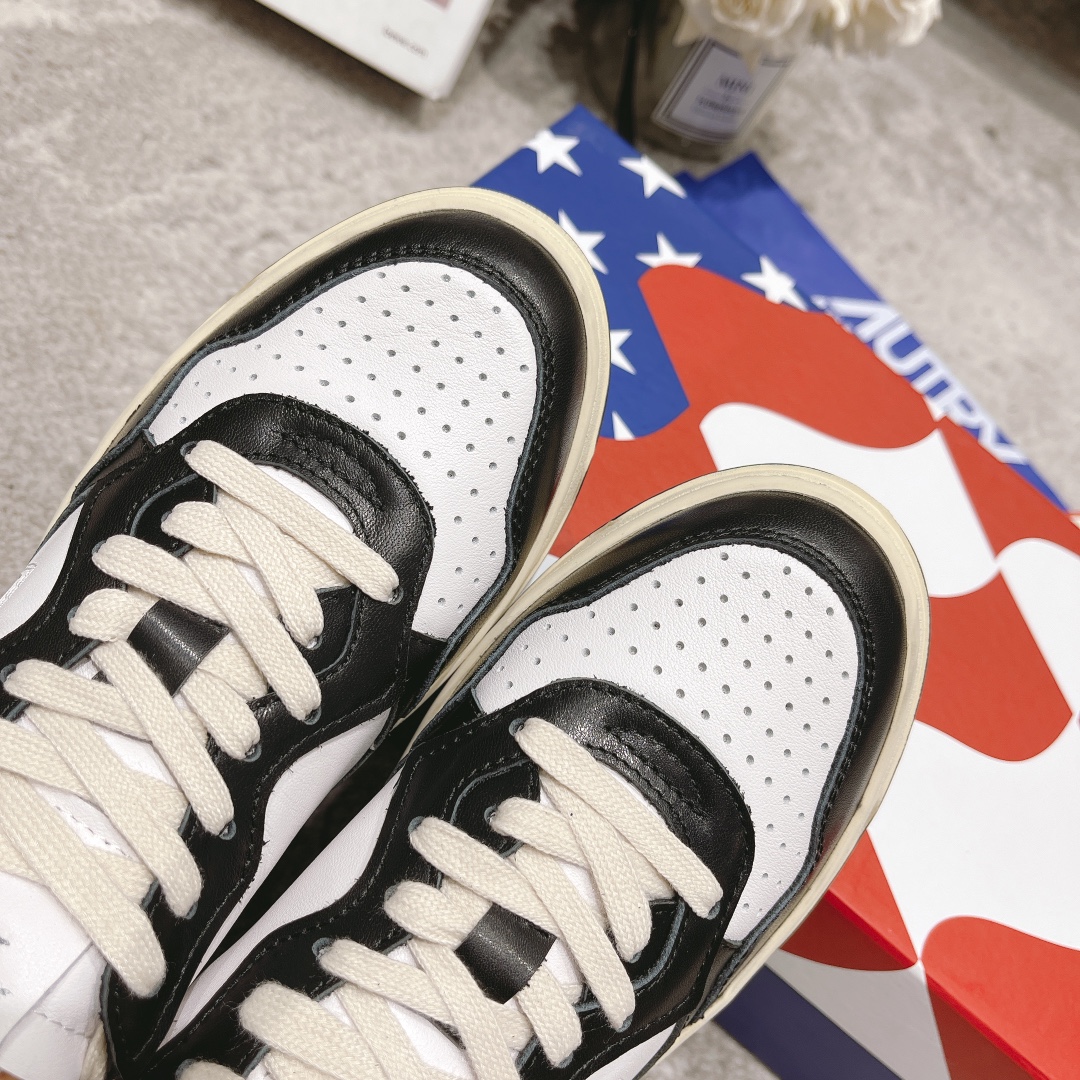 HZ053 Autry sports shoes 48$ gallery