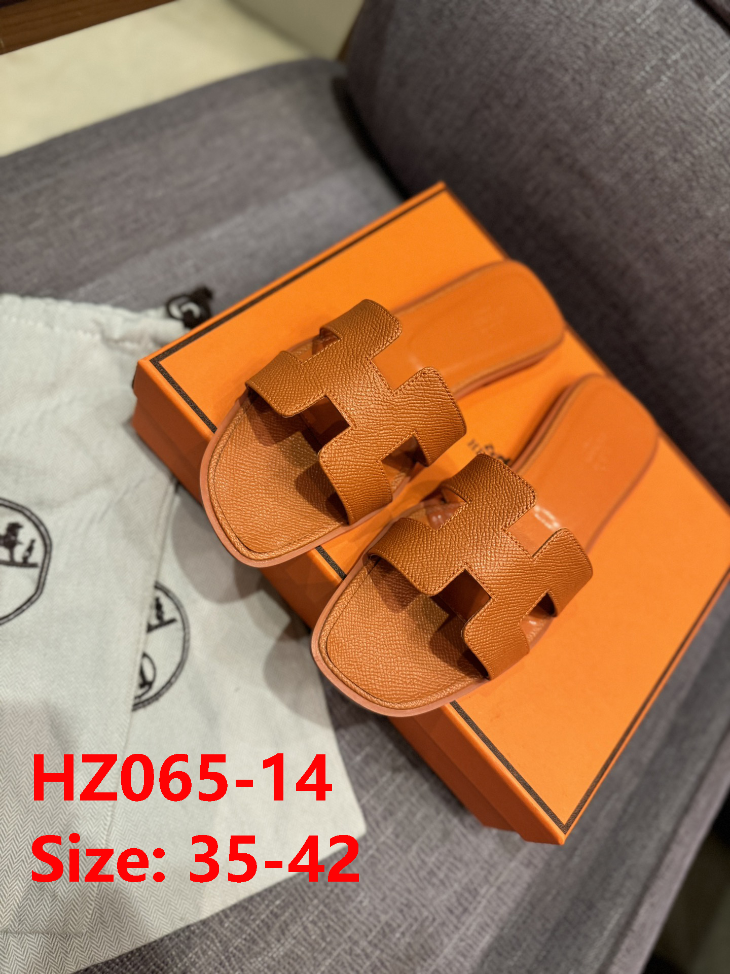 HZ065 Hermès Slippers 36$ gallery