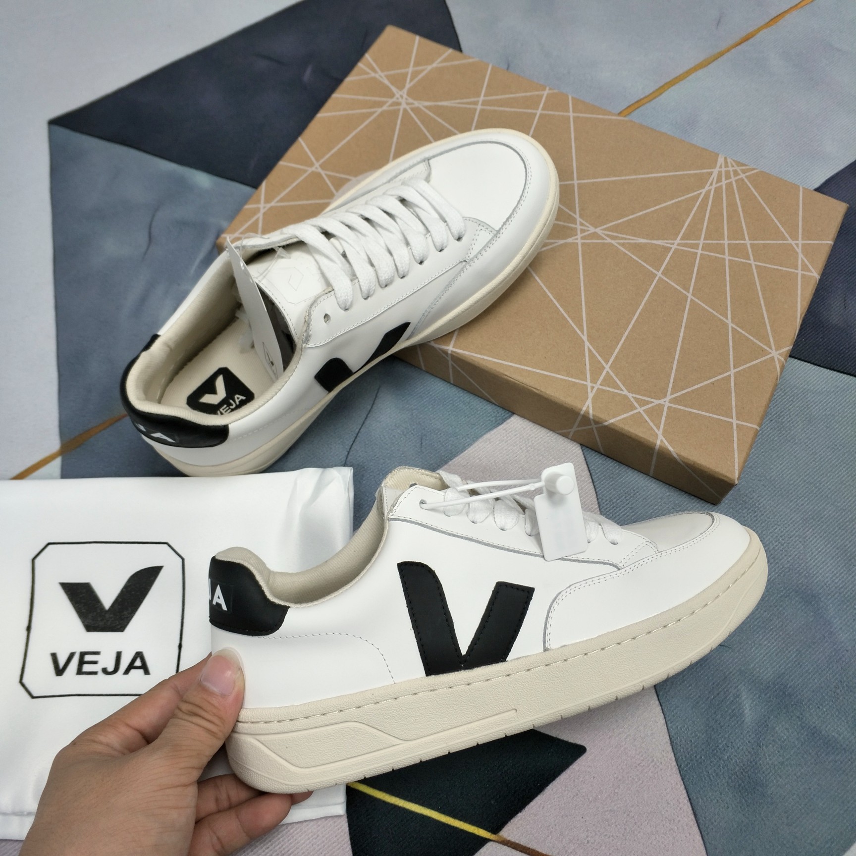 J353G VEJA Shoes $65 gallery