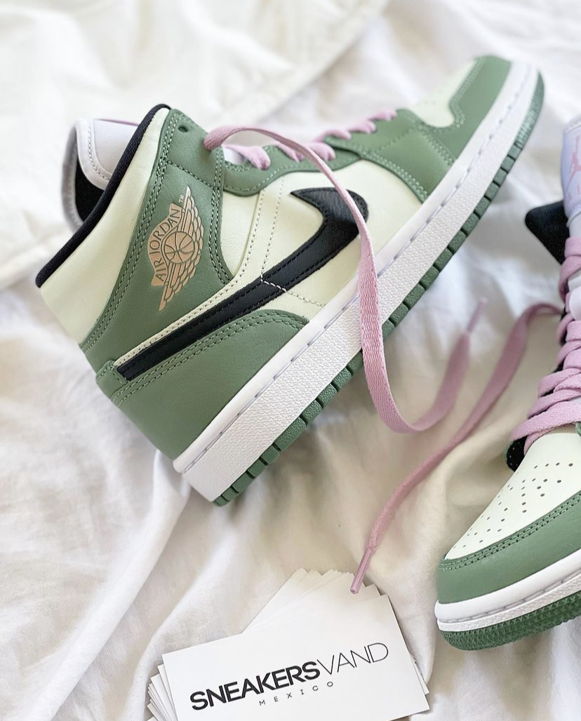 J71G NIKE Air Jordan 1 $48 gallery