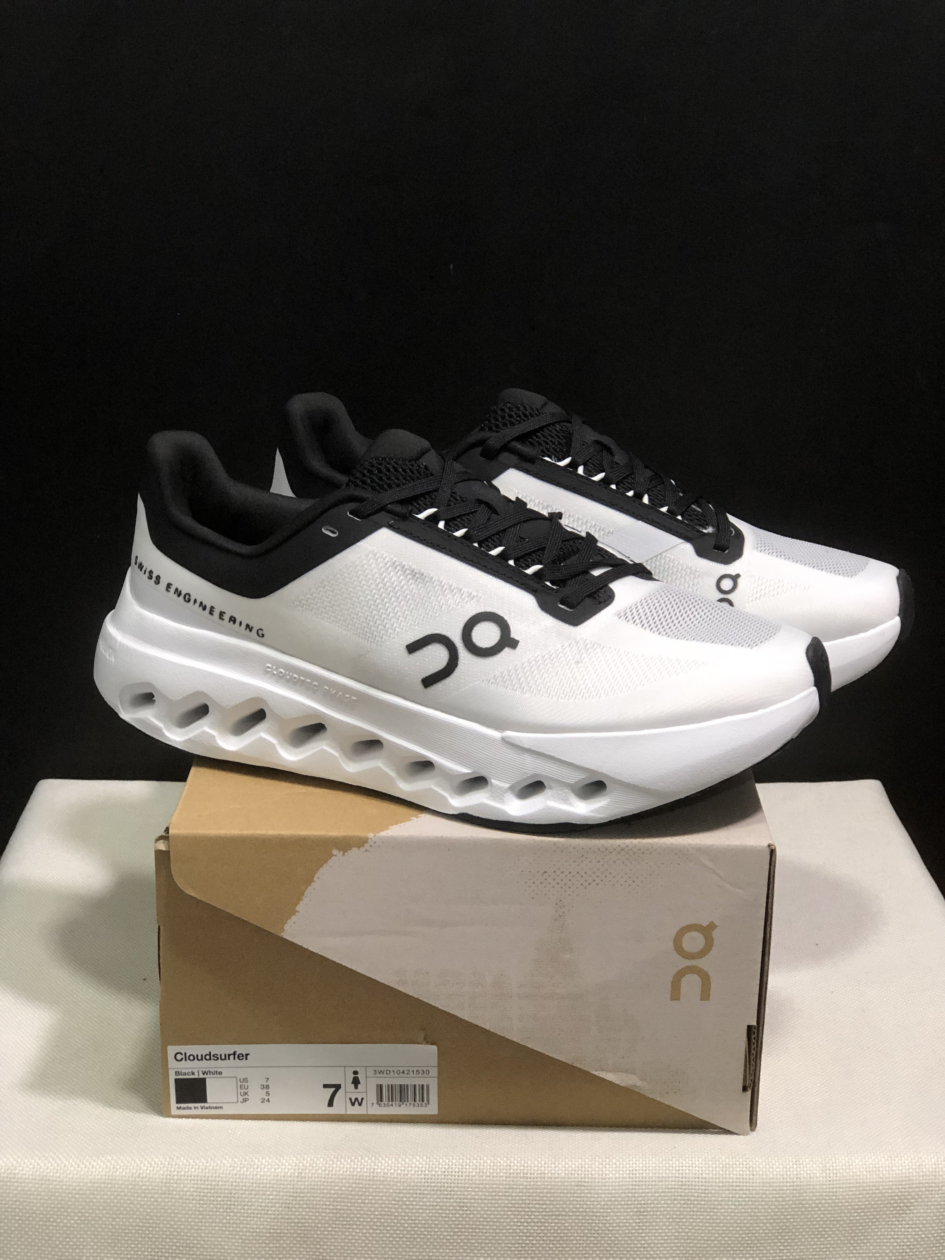 PT024 ON Cloudsurfer Next 55$ gallery