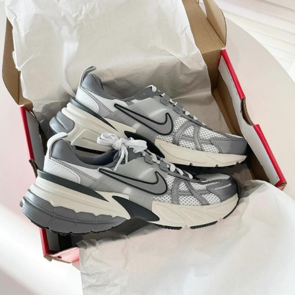 PT026 NIKE V2K Runtekk 48$ gallery