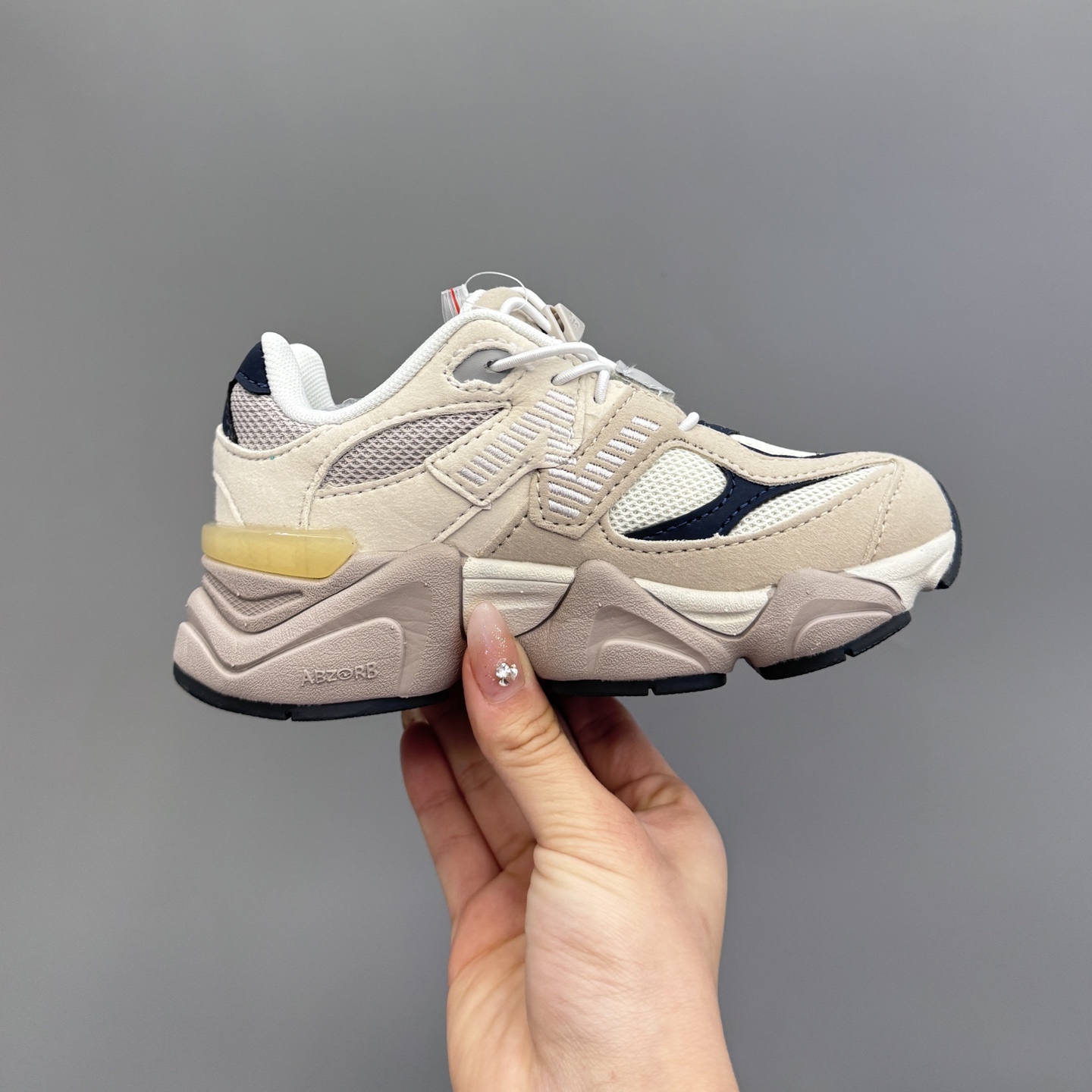 PT028 New Balance NB 9060 kids 42$ gallery