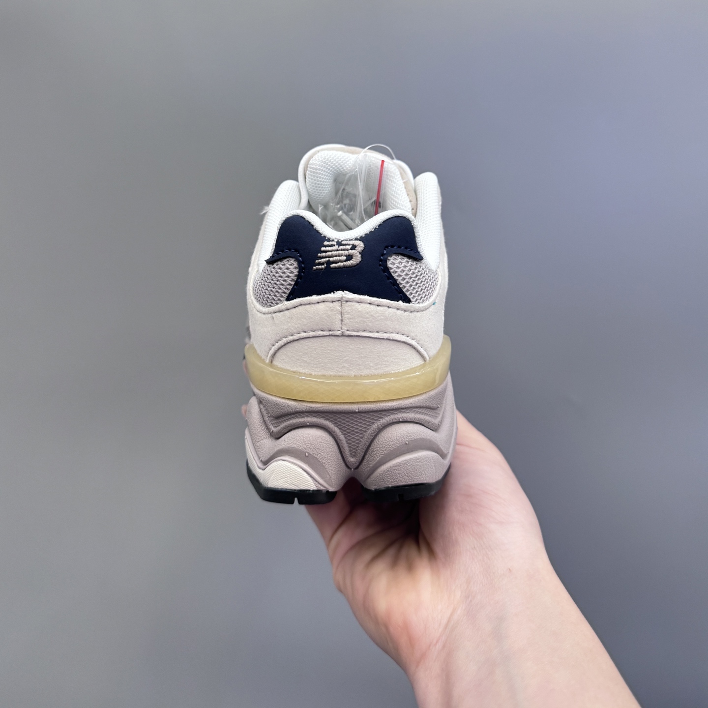 PT028 New Balance NB 9060 kids 42$ gallery