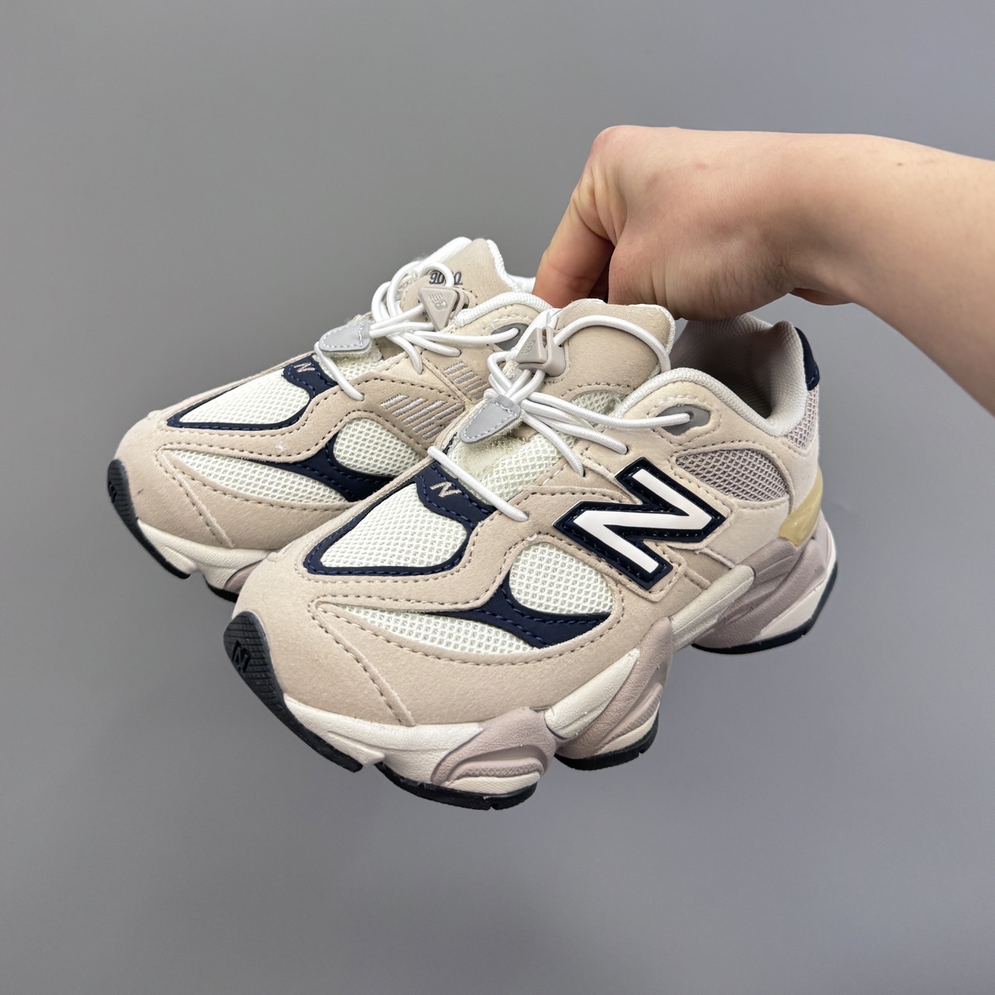 PT028 New Balance NB 9060 kids 42$ gallery