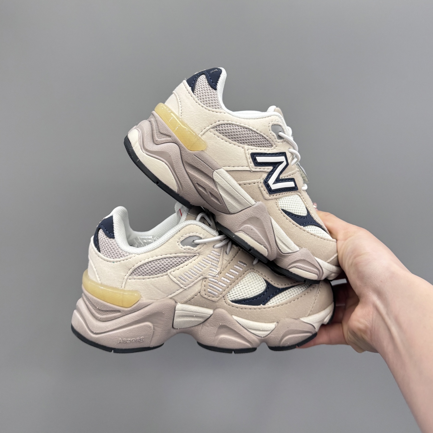 PT028 New Balance NB 9060 kids 42$ gallery