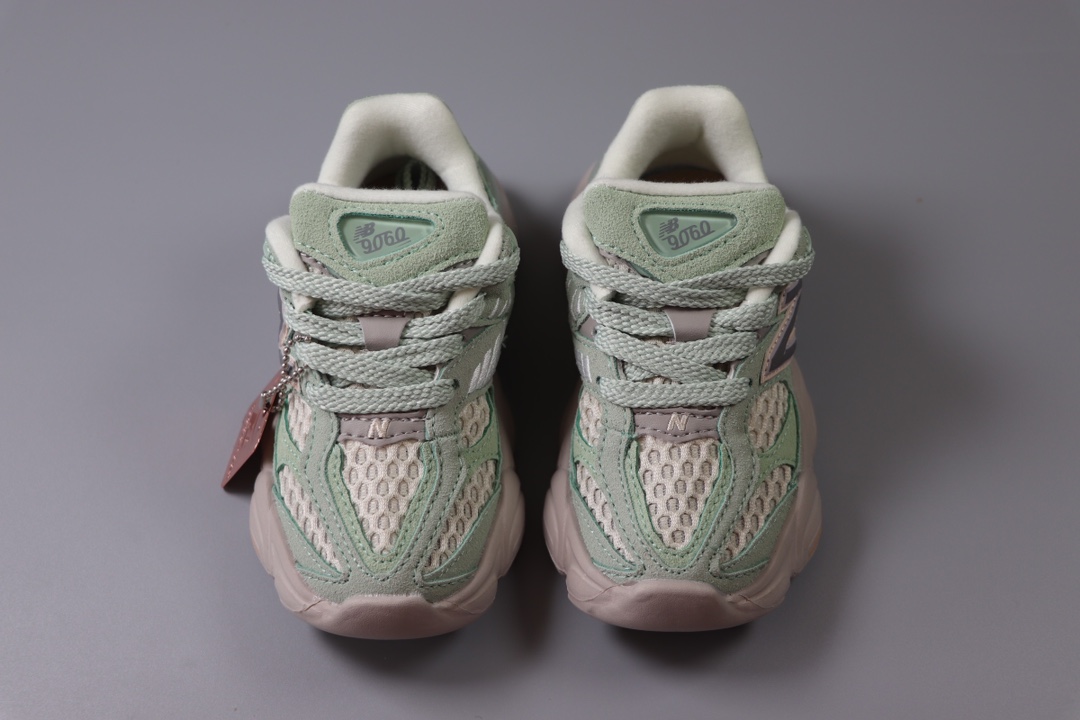 PT030 New Balance NB 9060 kids 42$ gallery