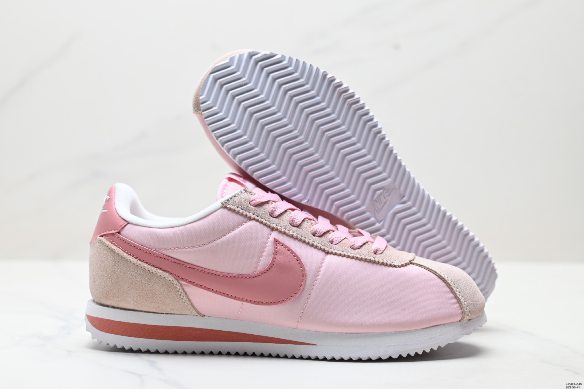 PT121 Nike Classic Cortez Basic SL 45$ gallery