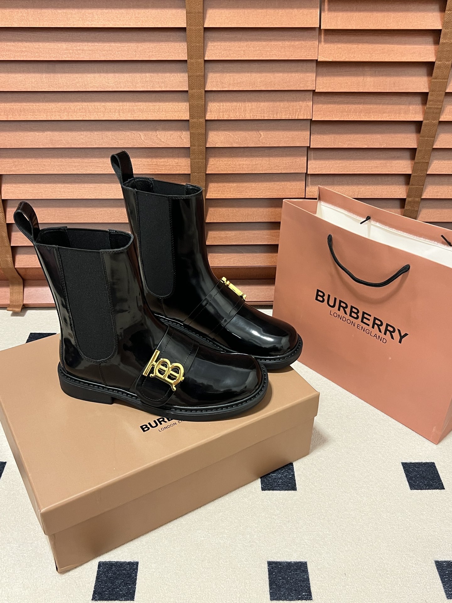 S35Q Burberry boots 49.9$ gallery