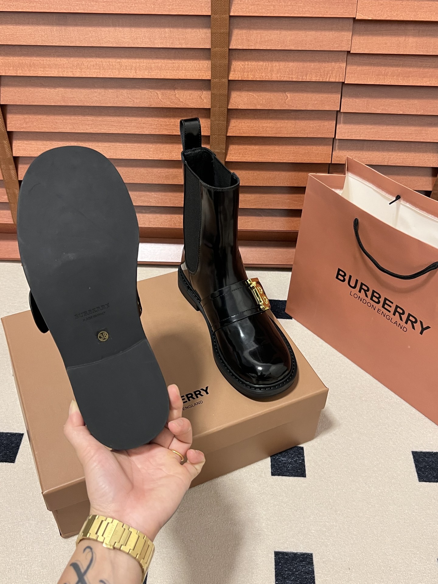 S35Q Burberry boots 49.9$ gallery