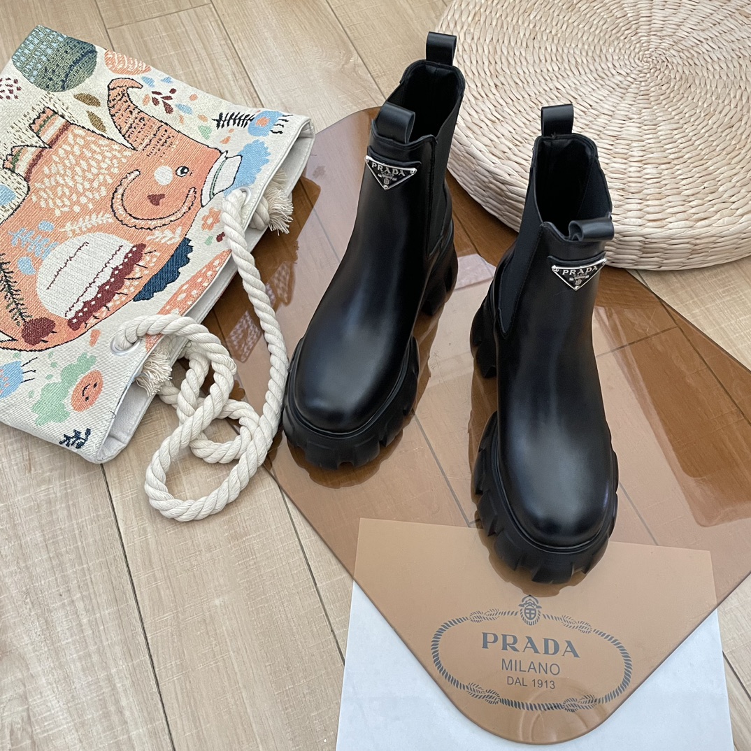 S36Q Prada boots 52$ gallery