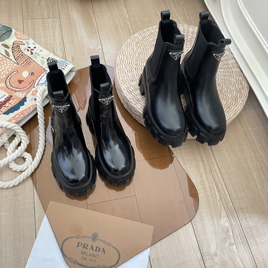 S36Q Prada boots 52$ gallery