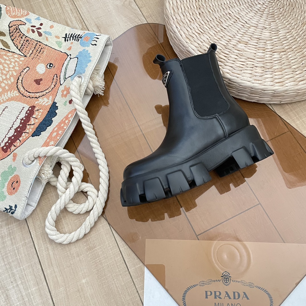 S36Q Prada boots 52$ gallery