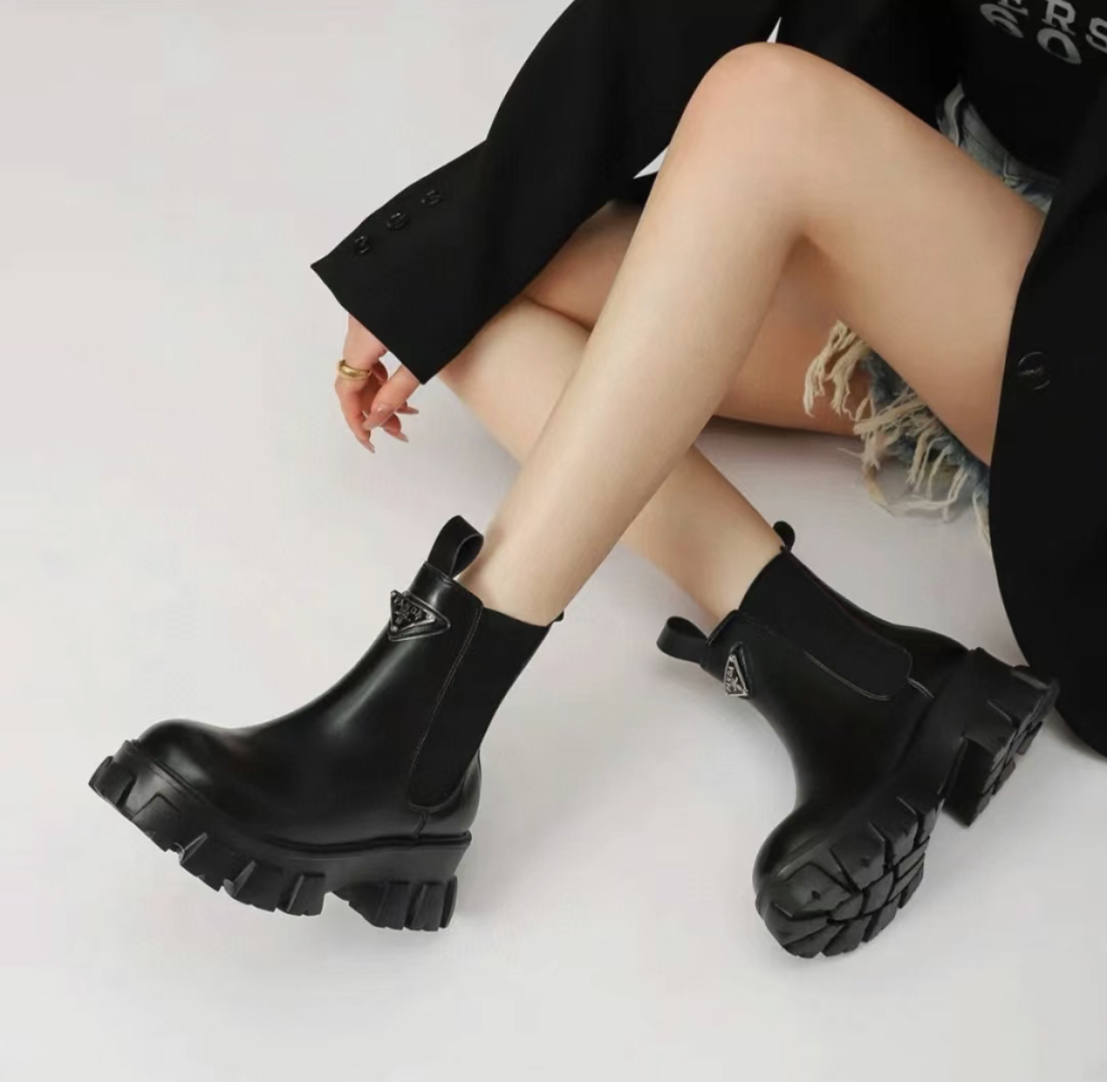 S36Q Prada boots 52$ gallery