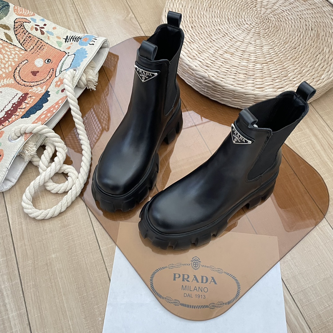 S36Q Prada boots 52$ gallery
