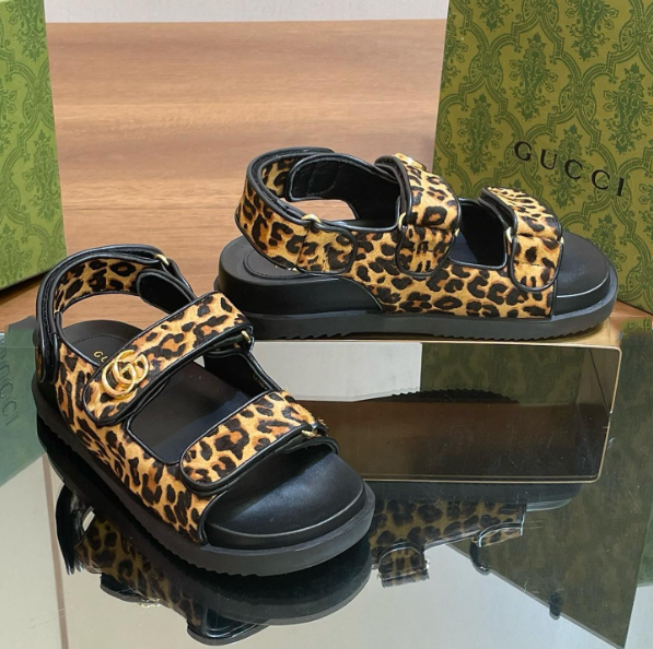 S41Q Gucci sandals 88$ gallery