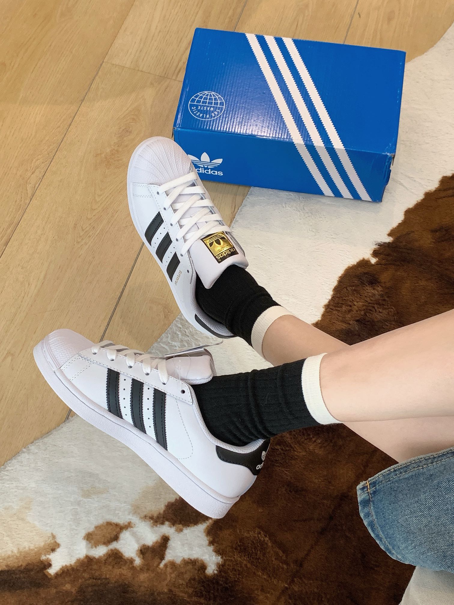 S56Q Adidas Originals Superstar 39.9$ gallery