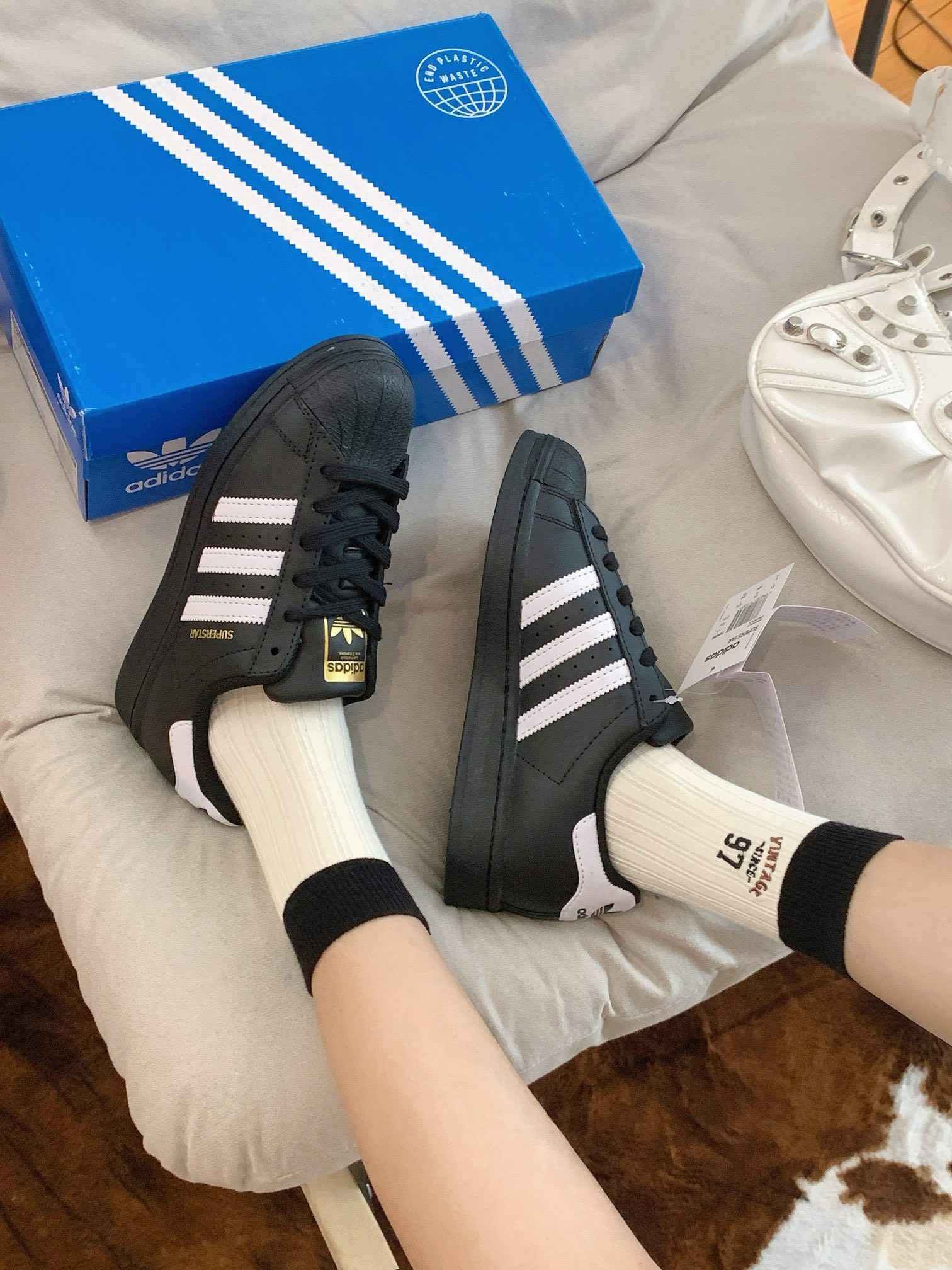 S56Q Adidas Originals Superstar 39.9$ gallery