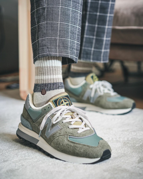 V101P STONE ISLAND x New Balance NB574 $58 gallery