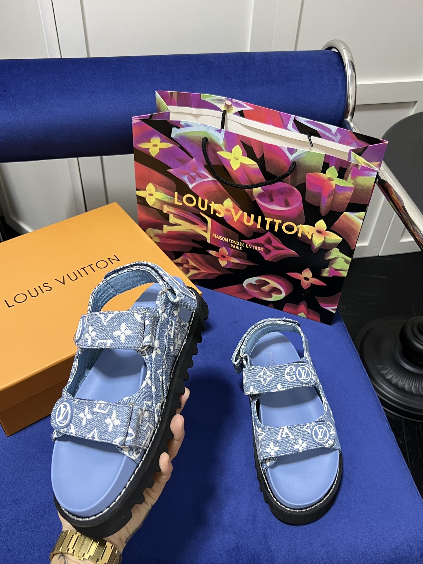 V109P Louis Vuitton sandals $48 gallery
