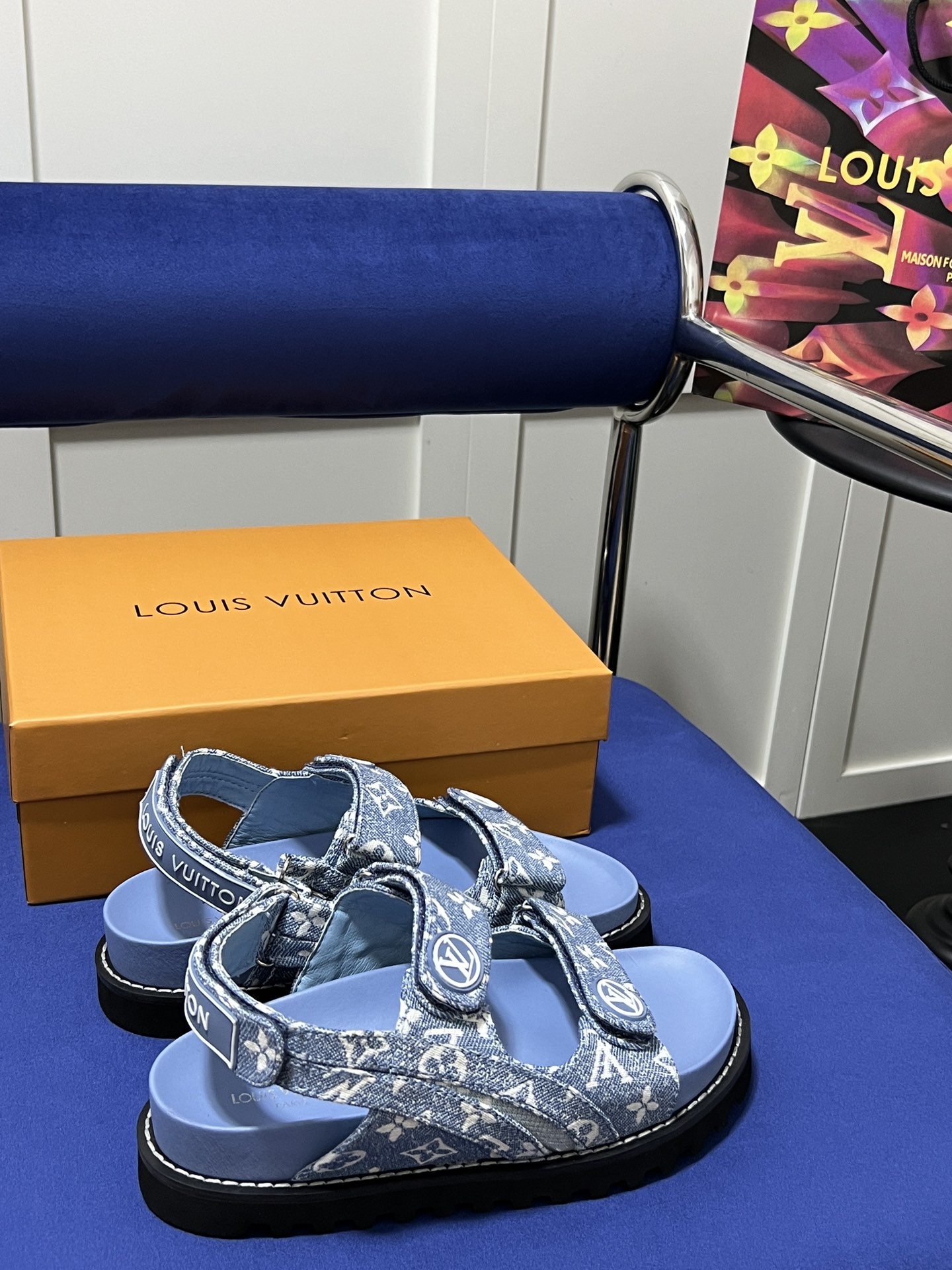V109P Louis Vuitton sandals $48 gallery