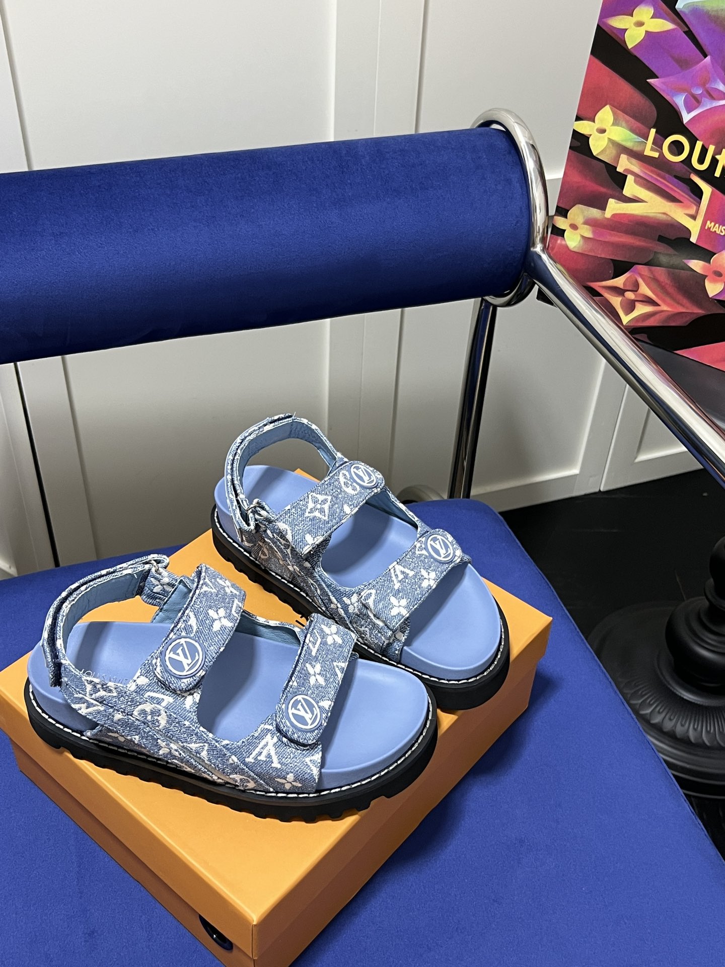 V109P Louis Vuitton sandals $48 gallery