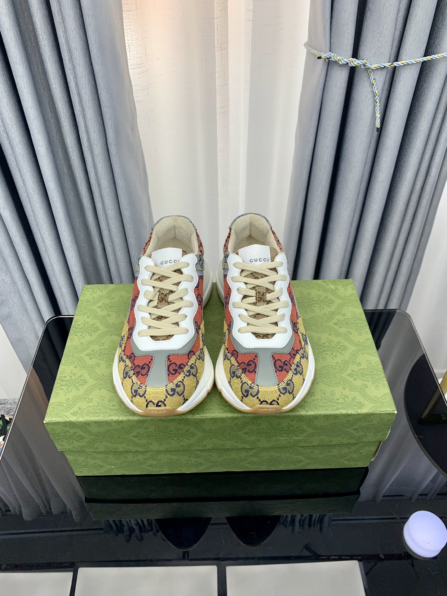 V114P GUCCI Shoes $55 gallery