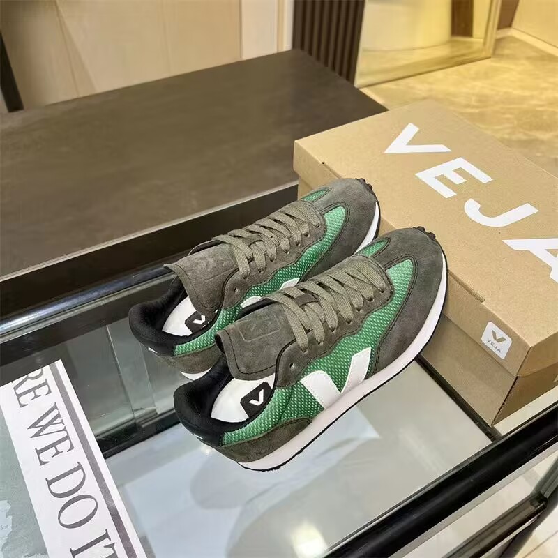 V137P VEJA Shoes $75 gallery