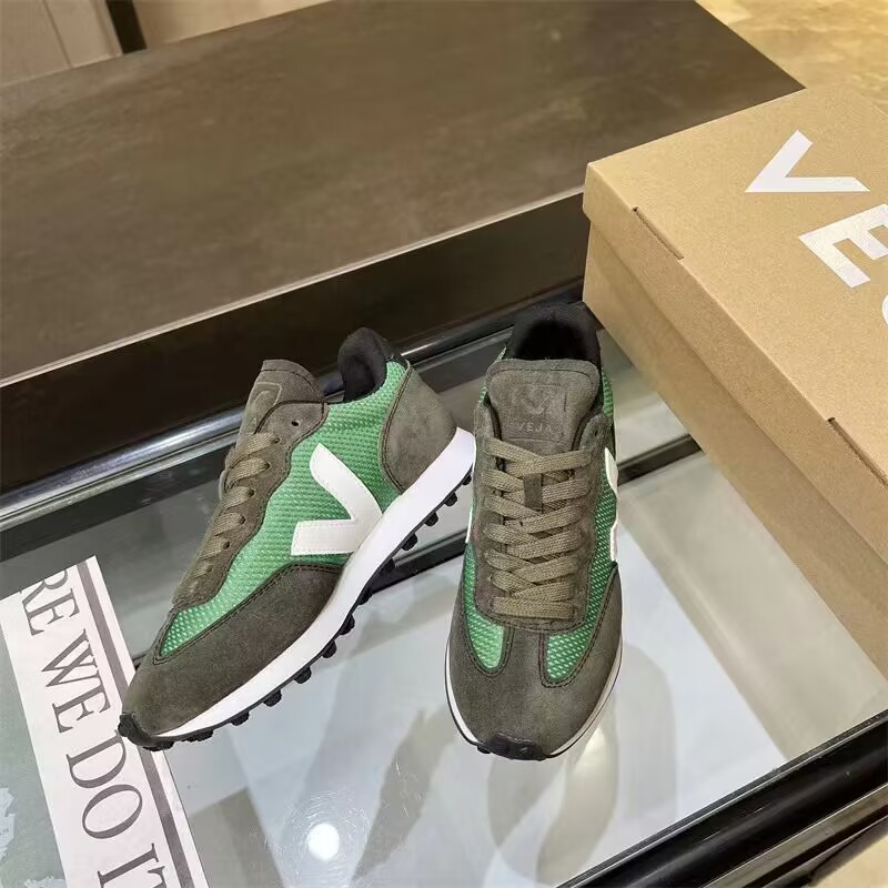 V137P VEJA Shoes $75 gallery