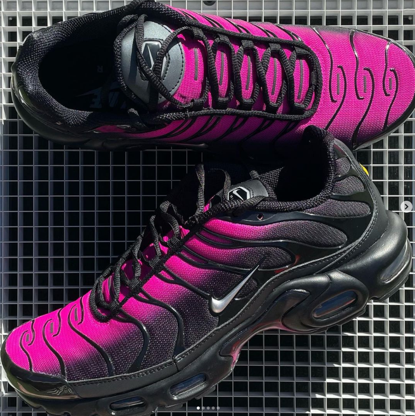 V173P Nike Air Max Plus WMNS $52 gallery