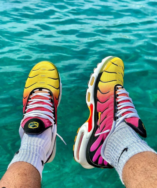 V173P Nike Air Max Plus WMNS $52 gallery