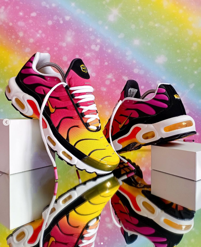 V173P Nike Air Max Plus WMNS $52 gallery
