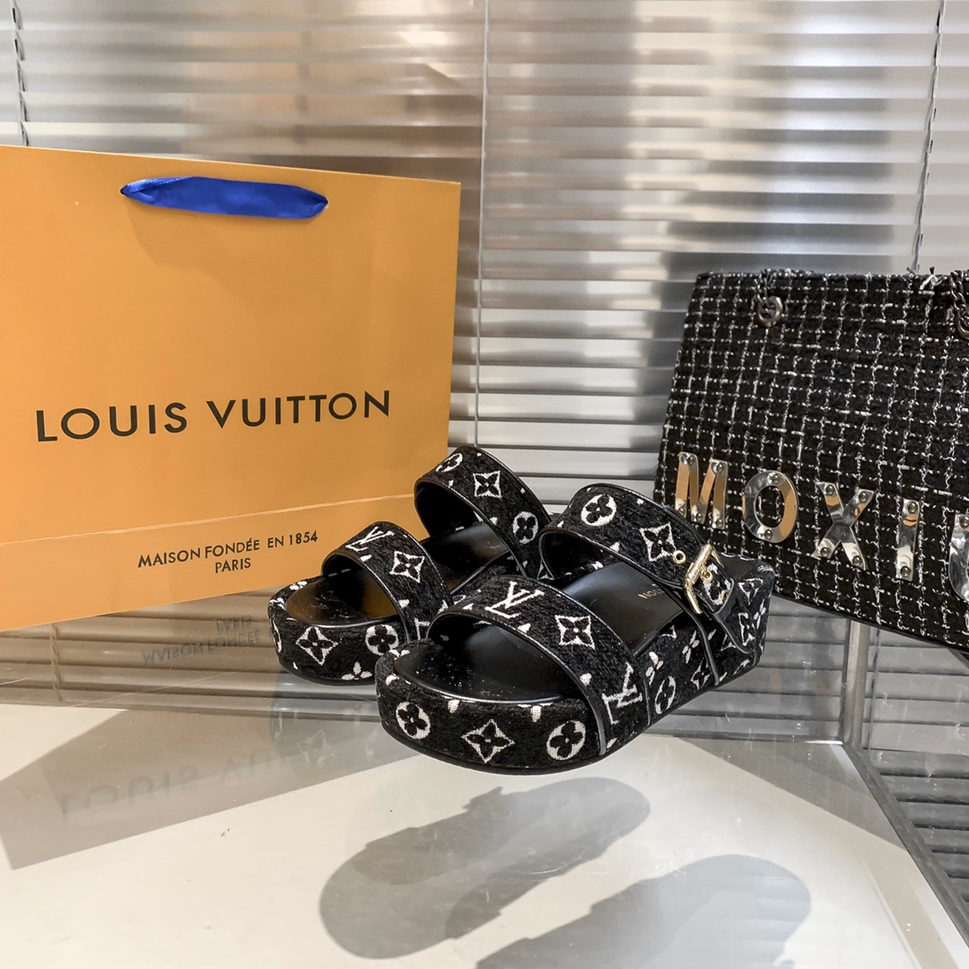 V32P Louis vuitton thick bottom slippers $42 gallery