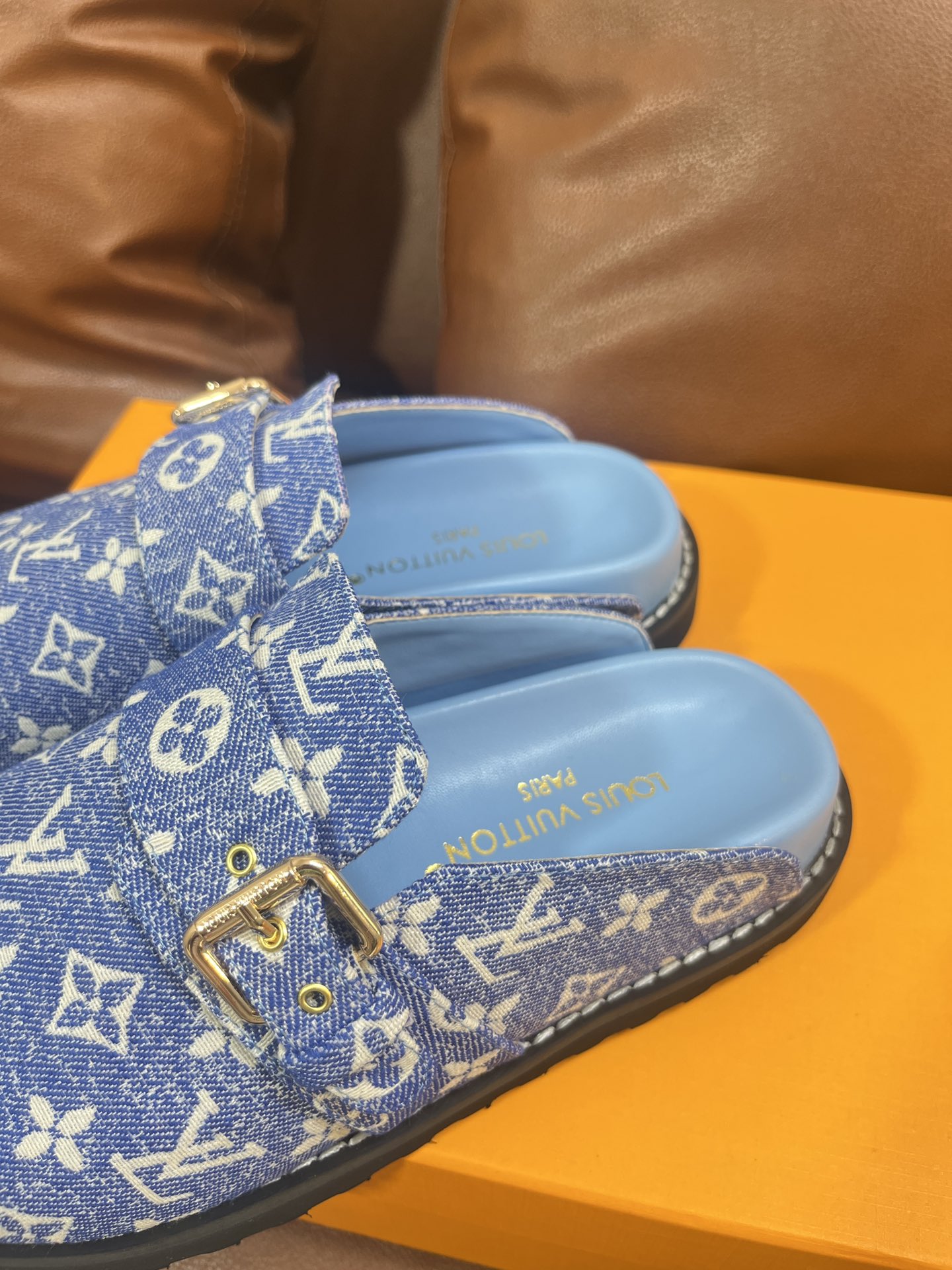V33P Louis Vuitton slippers $72 gallery