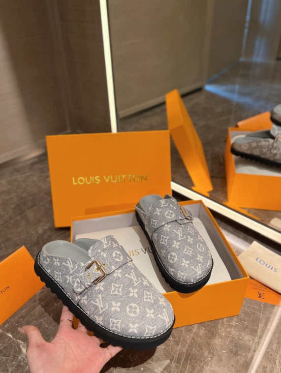 V33P Louis Vuitton slippers $72 gallery